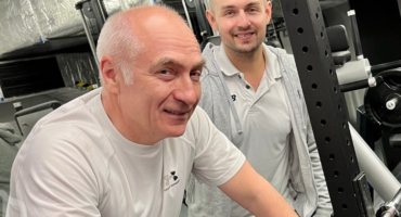 6 zalet treningu siłowego dla mężczyzn powyżej 50 roku życia, trening personalny dla mężczyzn w Warszawie