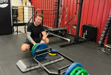 Trening personalny dla mężczyzny po 30-tce z trenerem w studio Body Movement w Warszawie