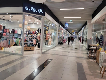 trener personalny warszawa włochy blisko Centrum Łopuszańska 22