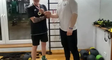 Jak wrócić do formy po 40 w Warszawie – trening personalny 1:1 z trenerem