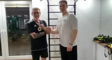 Jak wrócić do formy po 40 w Warszawie – trening personalny 1:1 z trenerem